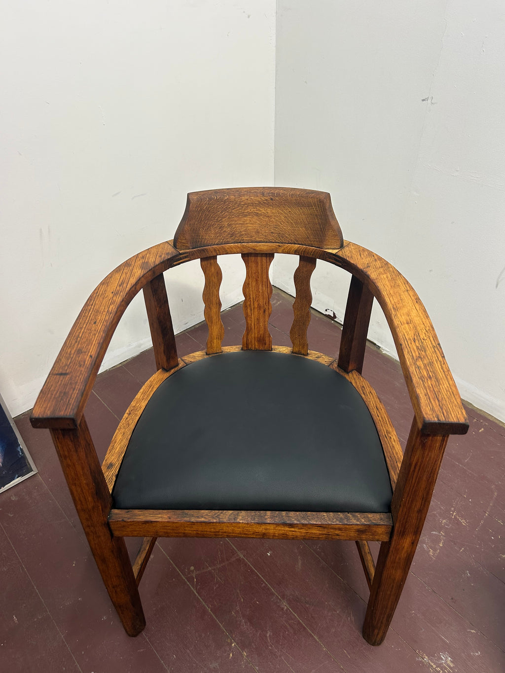 Vintage arm chair