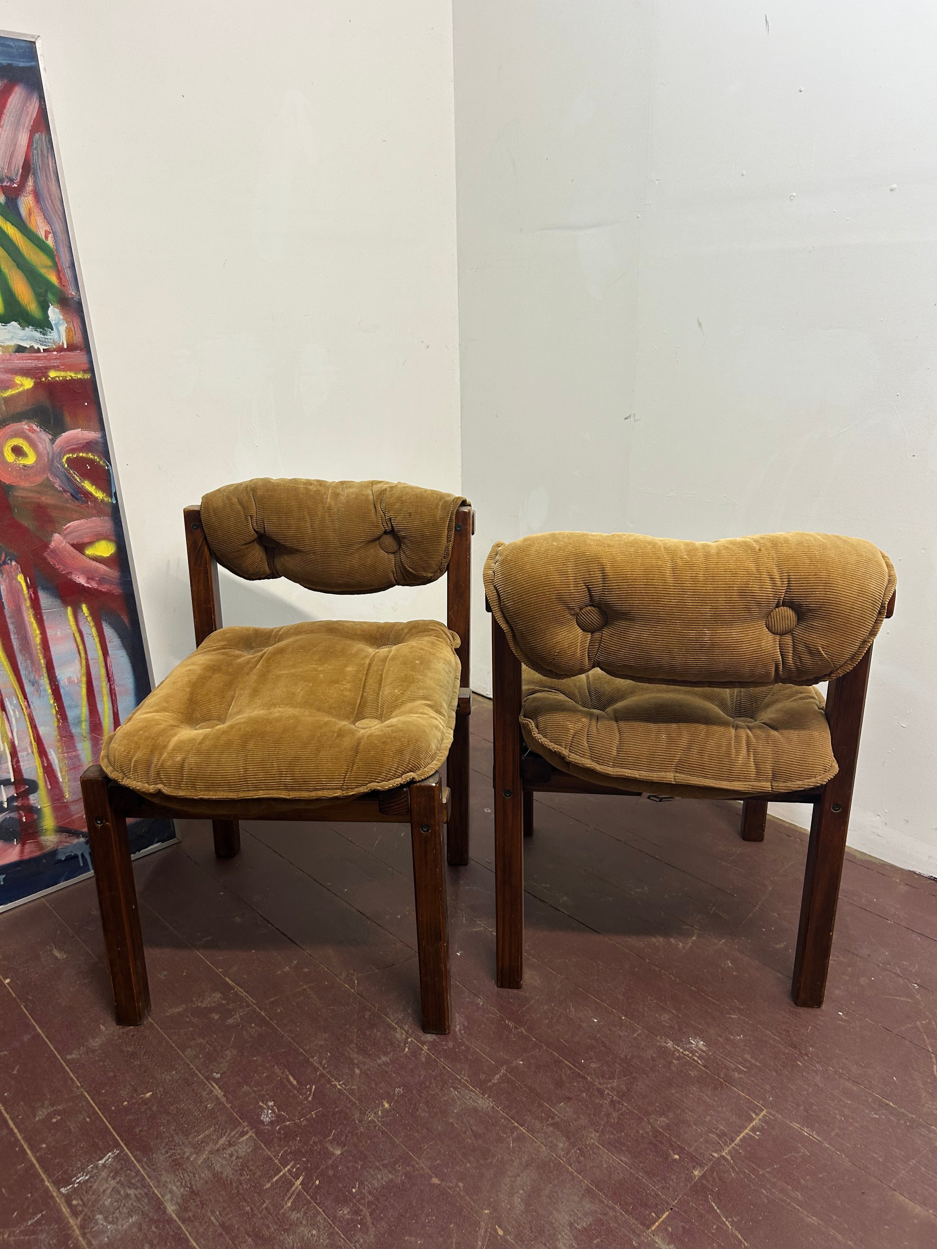 Pair of lounge chairs