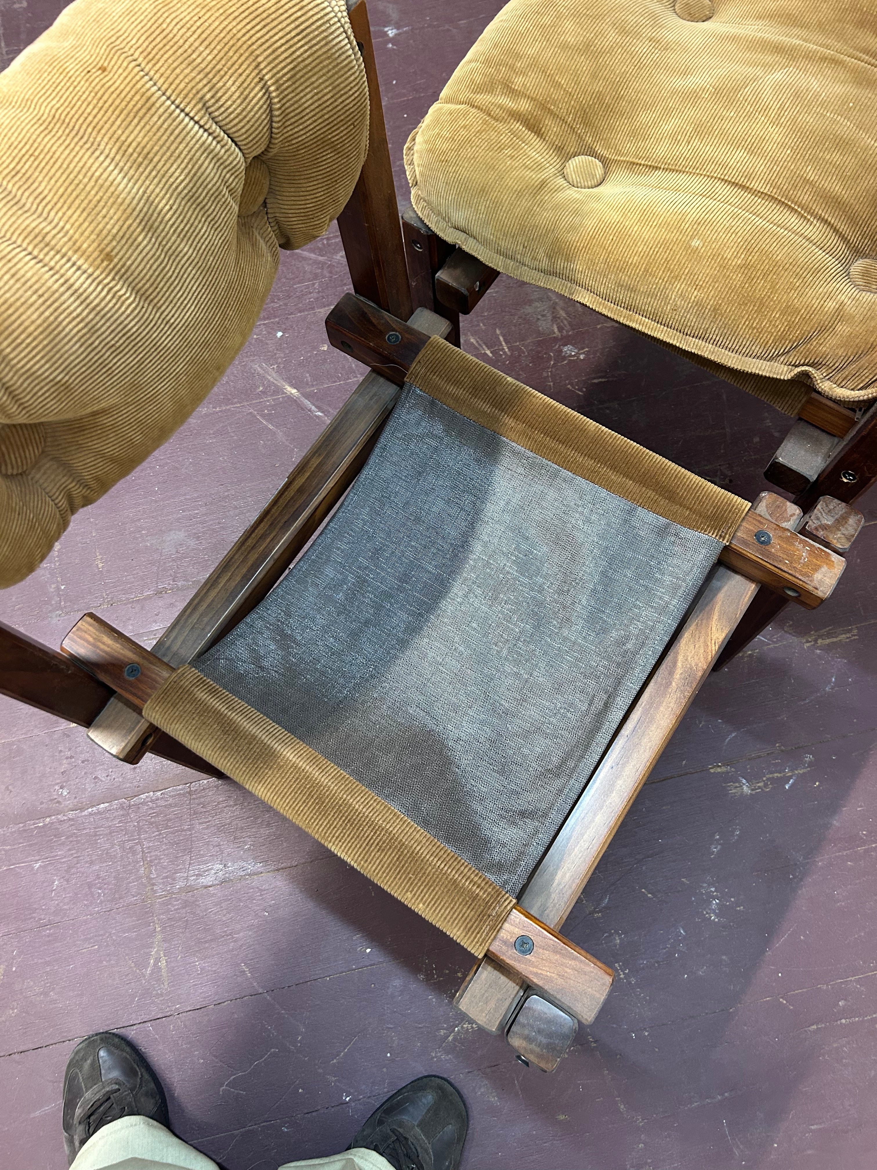 Pair of lounge chairs