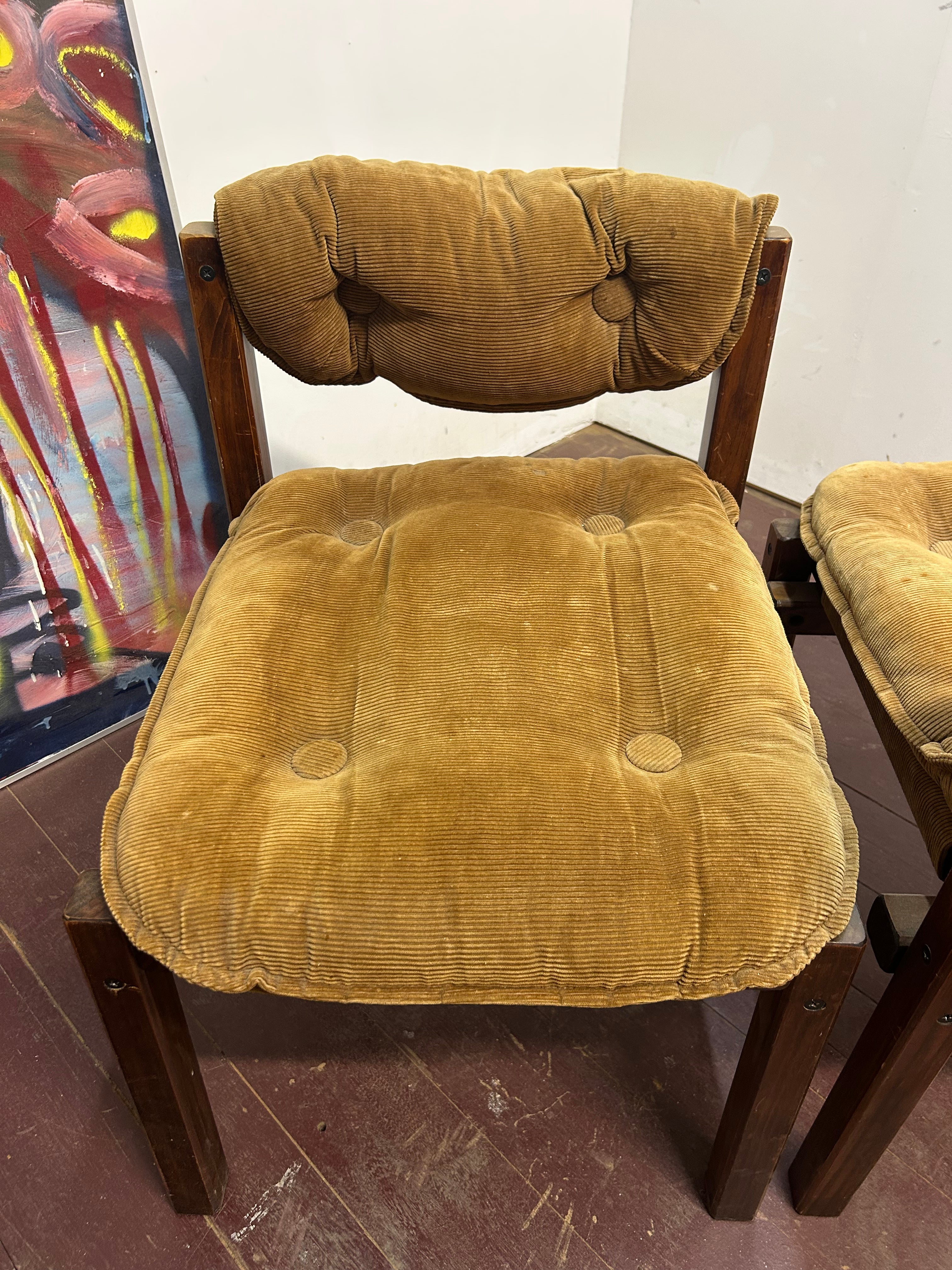 Pair of lounge chairs