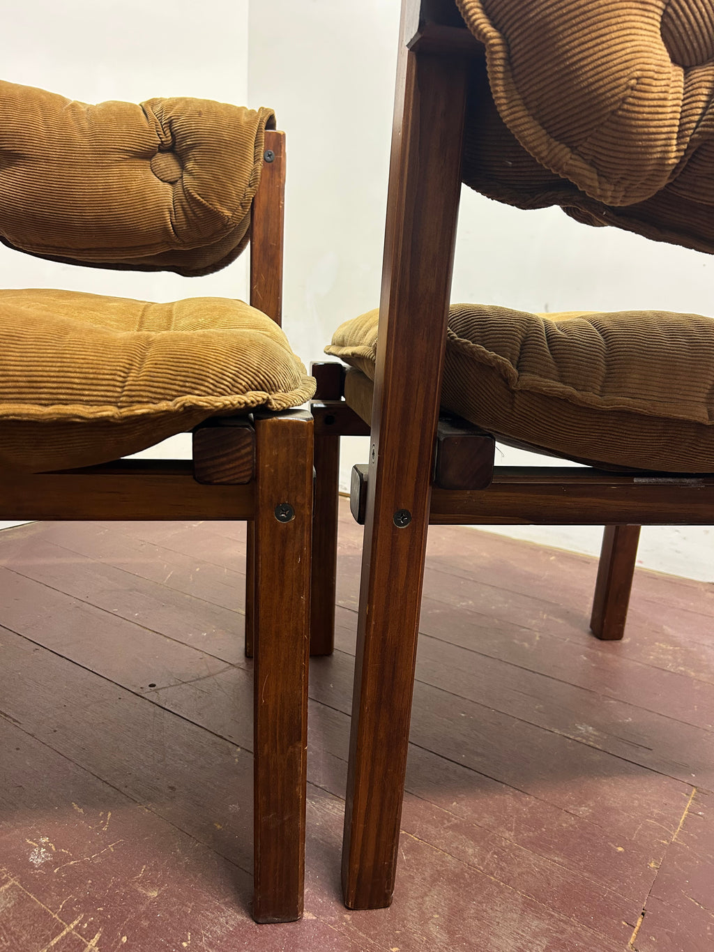 Pair of lounge chairs